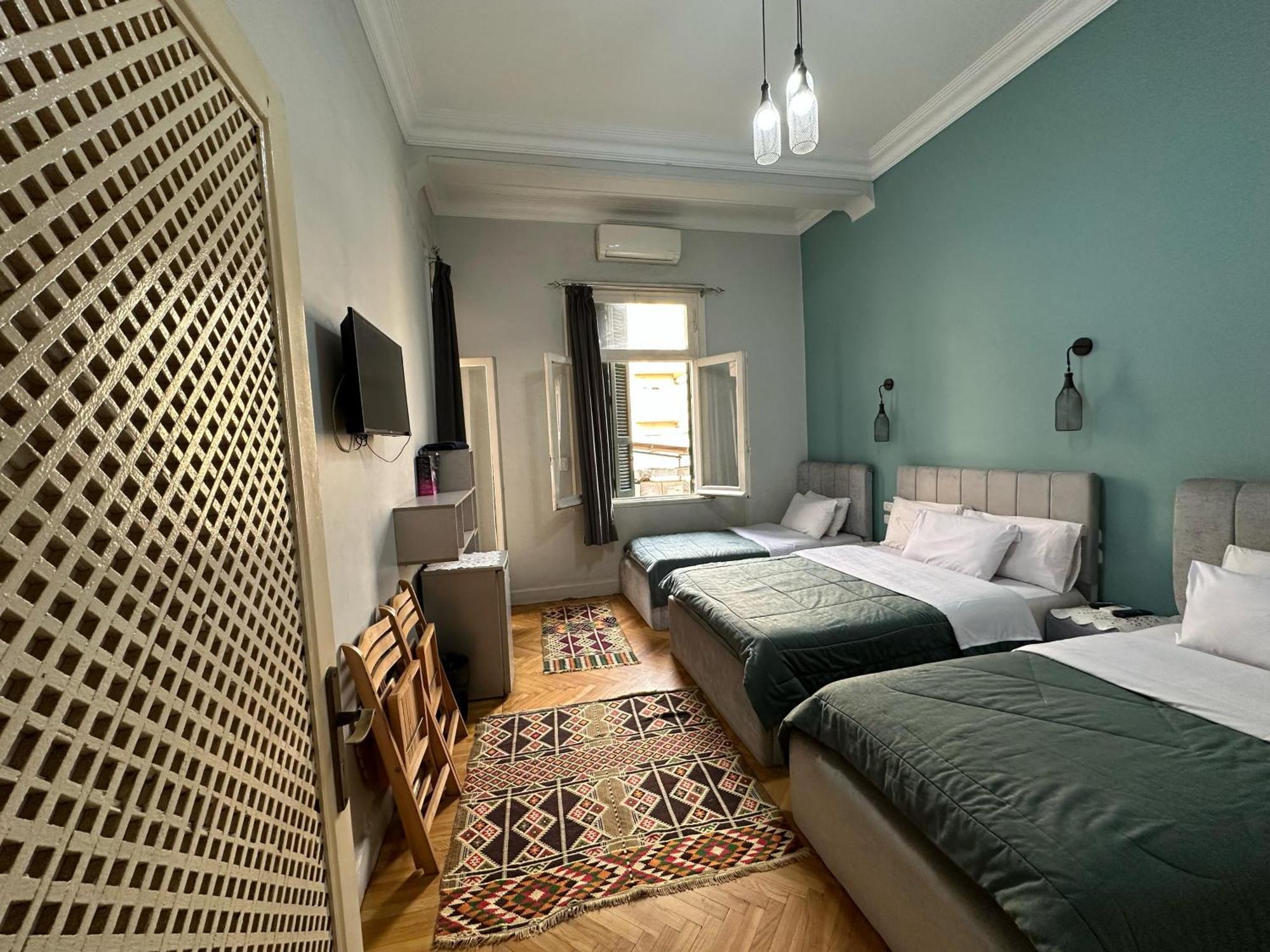 Cheers Hostel Il Cairo Esterno foto