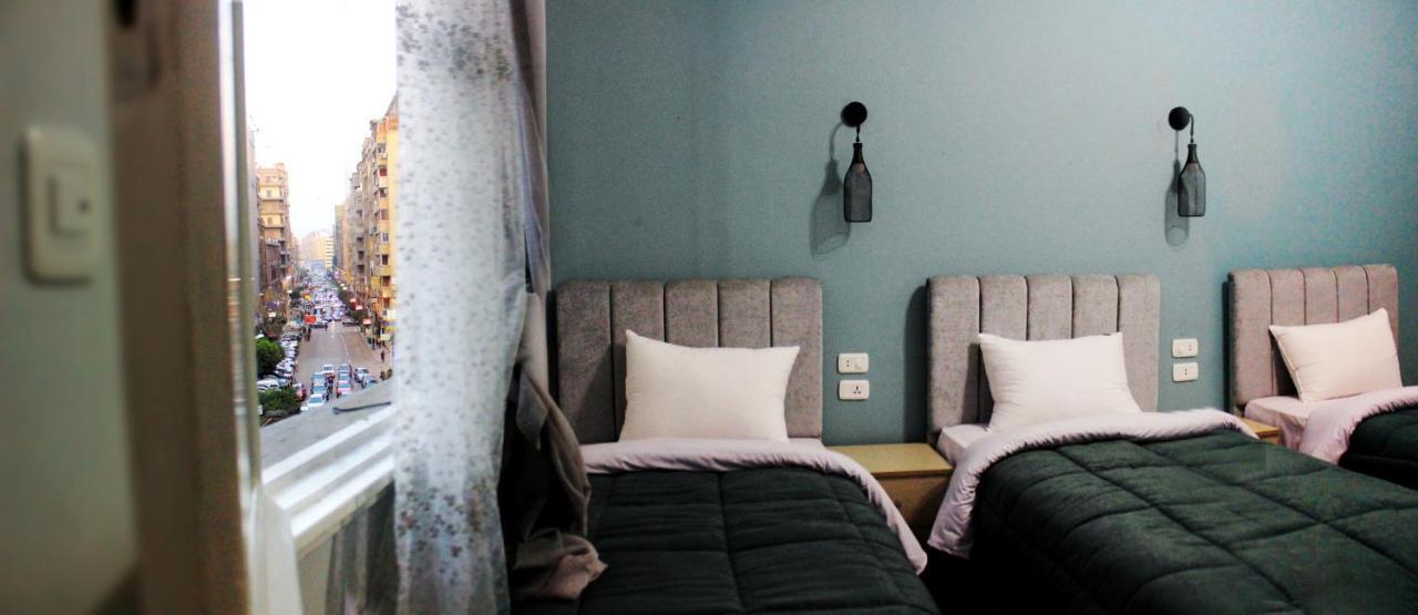 Cheers Hostel Il Cairo Esterno foto